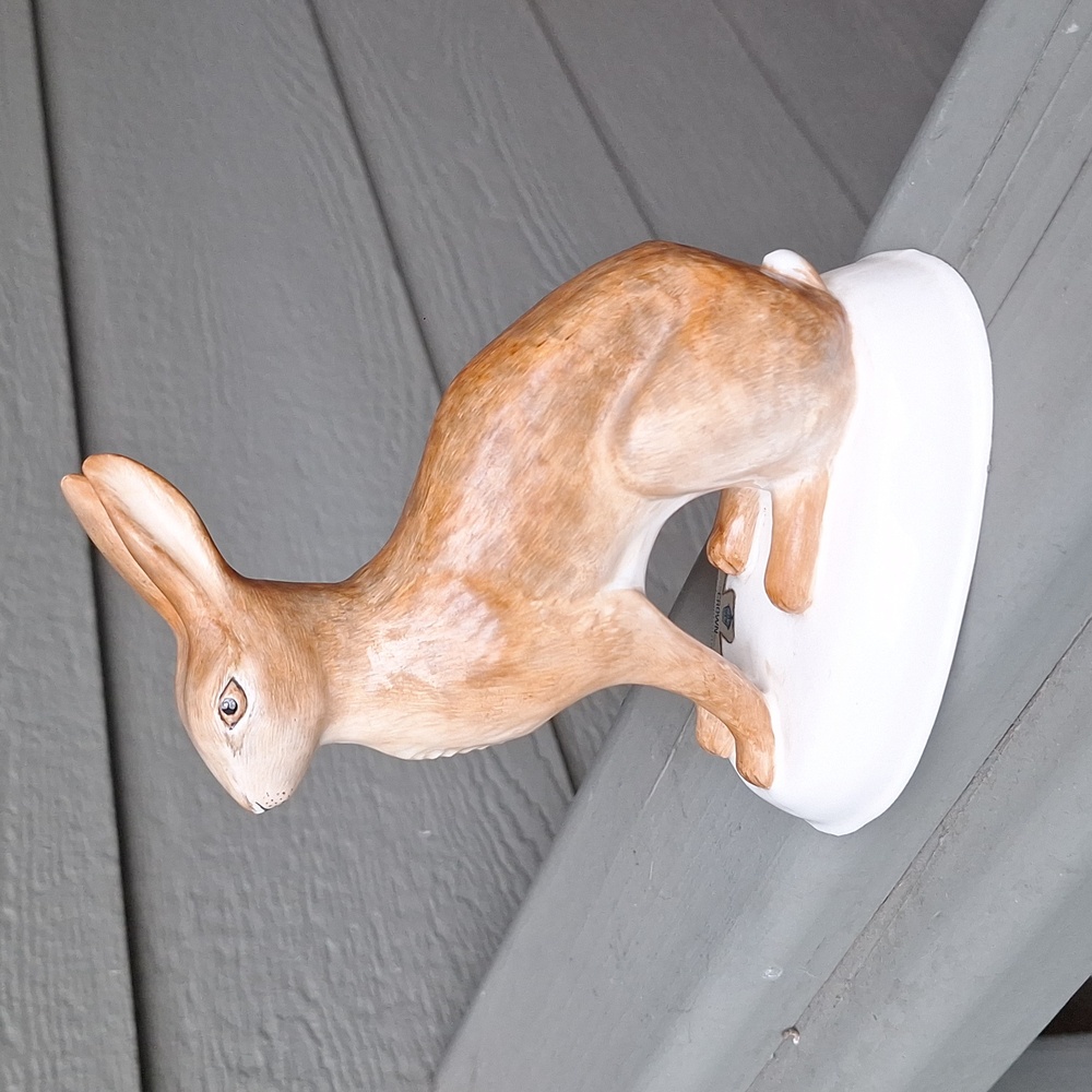 Vtg Barbara Lindley Adams hand painted Crown Staffordshire hare rabbit signed - Picture 6 of 8